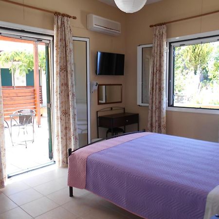 Zephyros Rooms And Apartments Drymon Exterior foto