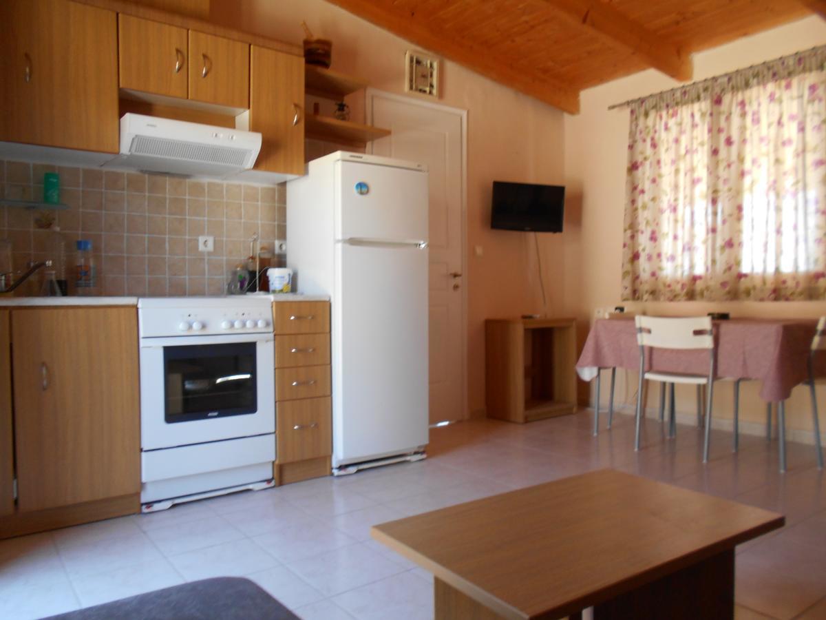 Zephyros Rooms And Apartments Drymon Exterior foto