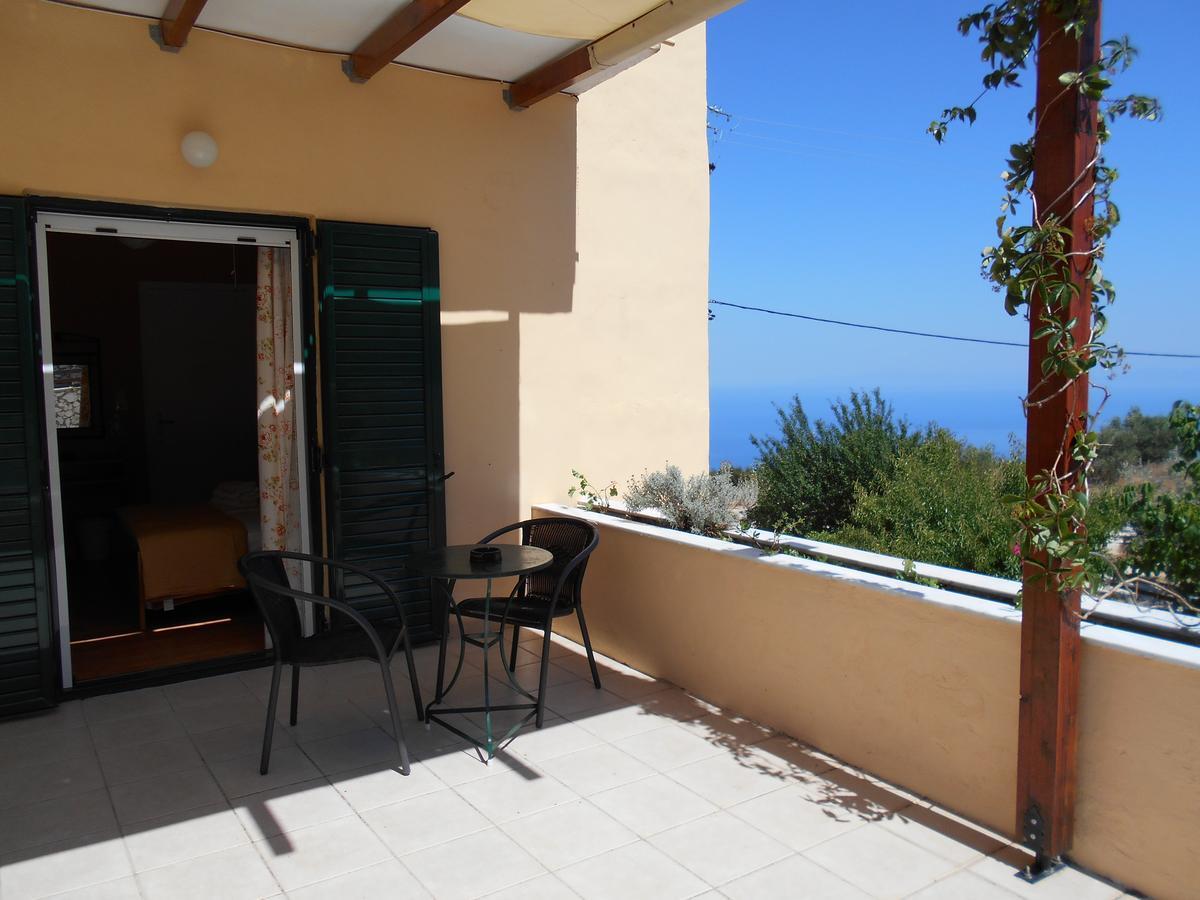 Zephyros Rooms And Apartments Drymon Exterior foto